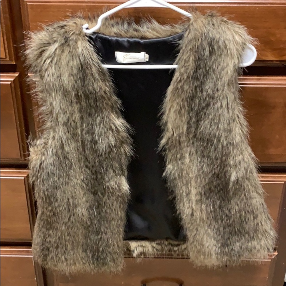 Fur vest M